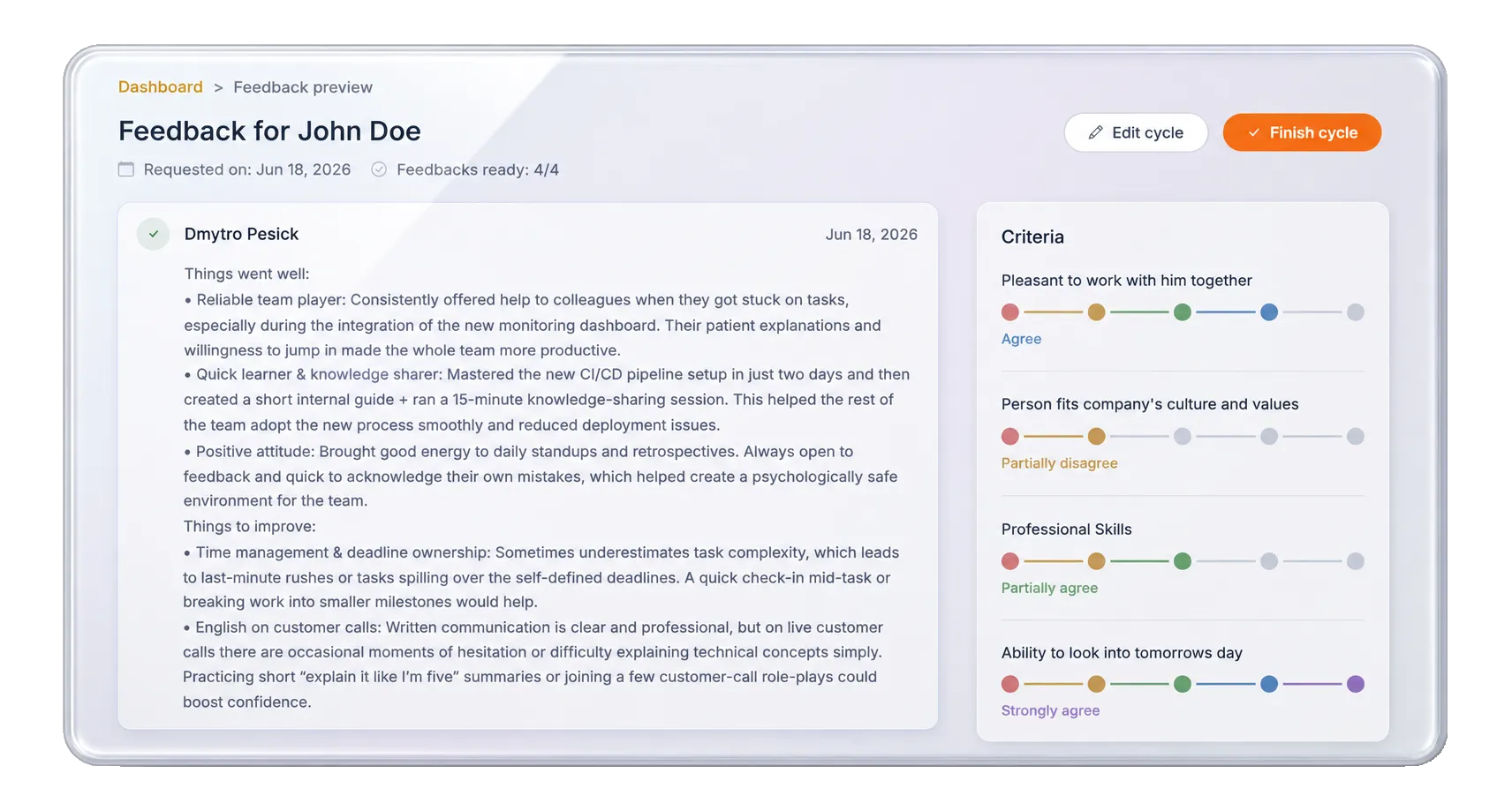 Feedbackoverzicht voor John Doe met schriftelijke antwoorden naast de beoordelingen per criterium in Lynxify.me